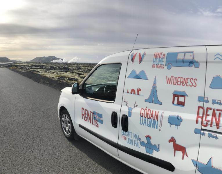 Rent Campervans Keflavík Extérieur photo
