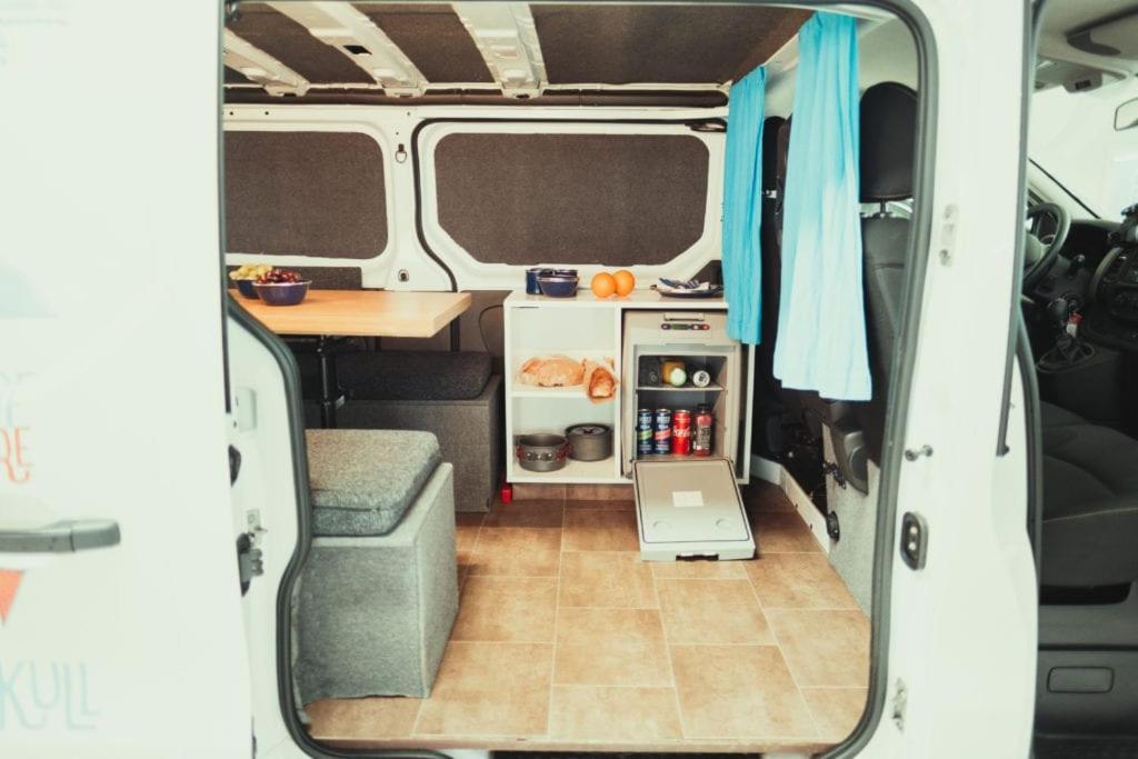 Rent Campervans Keflavík Extérieur photo